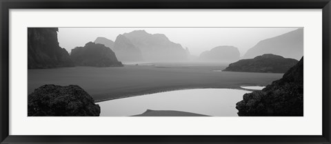 Framed Panoramic view of the ocean, Pacific Ocean, Bandon State Natural Area, Bandon, Oregon, USA Print