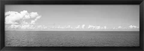 Framed Panoramic view of the ocean, Atlantic Ocean, Bermuda (black and white) Print