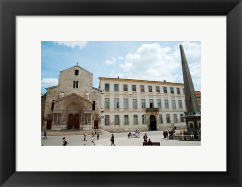 Framed Tourists outside the Church of St. Trophime, Place de La Republique, Arles, Bouches-Du-Rhone, Provence-Alpes-Cote d&#39;Azur, France Print
