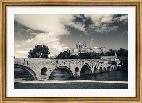 Framed Pont Vieux bridge with Cathedrale Saint-Nazaire in the background, Beziers, Herault, Languedoc-Roussillon, France Print