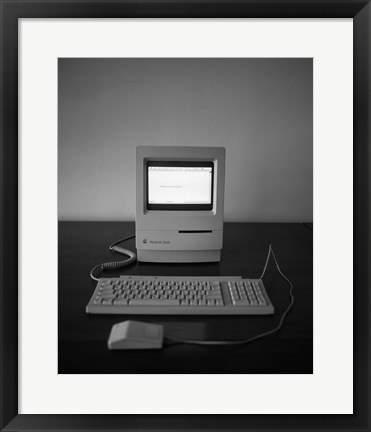 Framed Apple Macintosh Classic desktop PC (black and white) Print