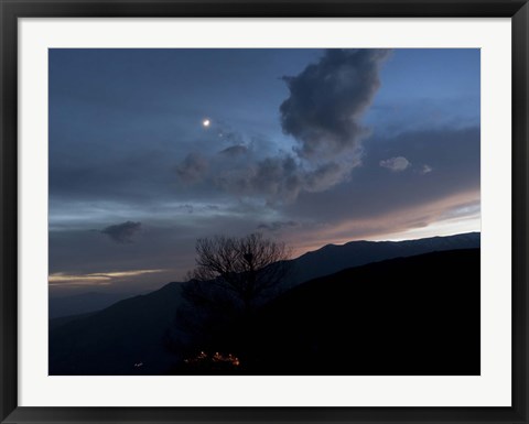 Framed Moon and Venus conjunction above the village of Gazorkhan, Iran Print