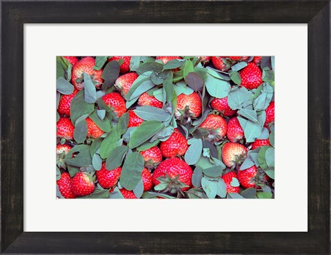Framed China, Chongqing, Strawberries in fruit market Print