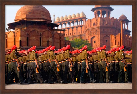 Framed Indian Army soldiers march in formation, New Delhi, India Print