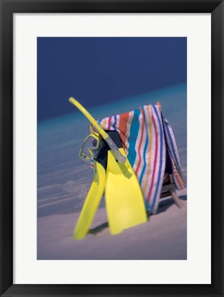 Framed Indian Ocean, Maldive islands, Snorkel gear Print