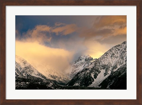 Framed Sunrise at Aoraki Mount Cook, New Zealand Print