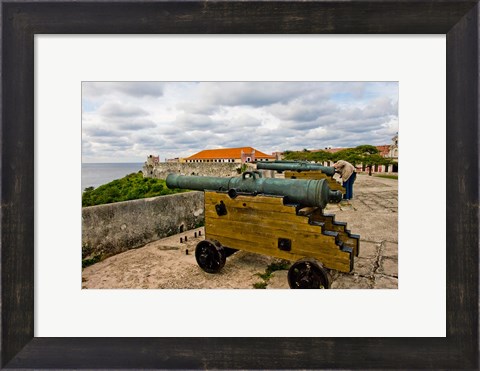 Framed Fortress de San Carlos de la Cabana, Havana, Cuba Print