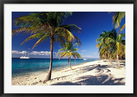 Framed Tropical Beach on Isla de la Juventud, Cuba Print