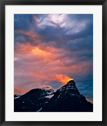 Framed Alberta, Mt Chephren, Sunset light in Banff NP Print