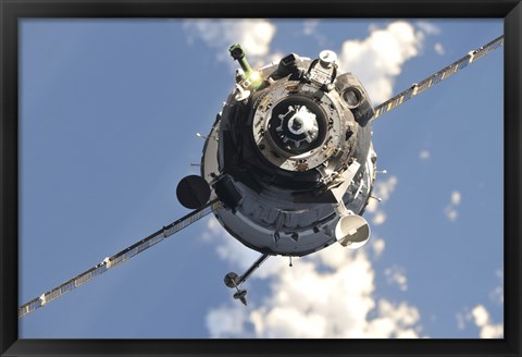 Framed Soyuz TMA-20 Spacecraft Print