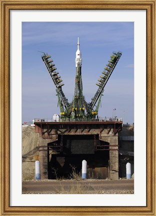 Framed Soyuz TMA-13 spacecraft Arrives at the Launch Pad at the Baikonur Cosmodrome in Kazakhstan Print