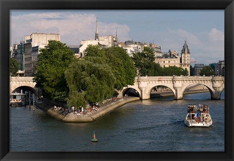 Framed Ile de la Cite, Paris, France Print