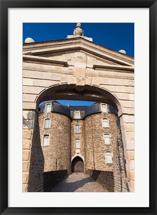 Framed Chateau Musee, Boulogne sur Mer Print