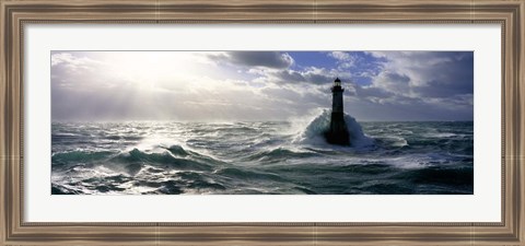 Framed Phare d&#39; Ar-Men, Mer d&#39; iroise Print