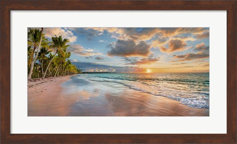 Framed Beach in Maui, Hawaii, at sunset Print