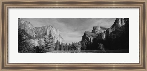 Framed Mountains in Yosemite National Park, California Print