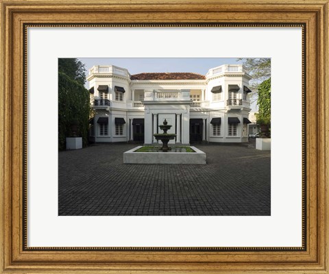 Framed Tintagel Hotel, Colombo, Sri Lanka Print