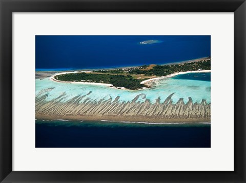 Framed Mana Island, Mamanuca Islands, Fiji Print