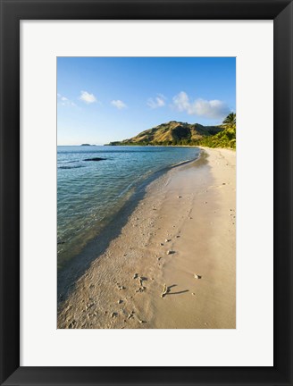 Framed White sandy beach, Oarsman Bay, Yasawa, Fiji, South Pacific Print